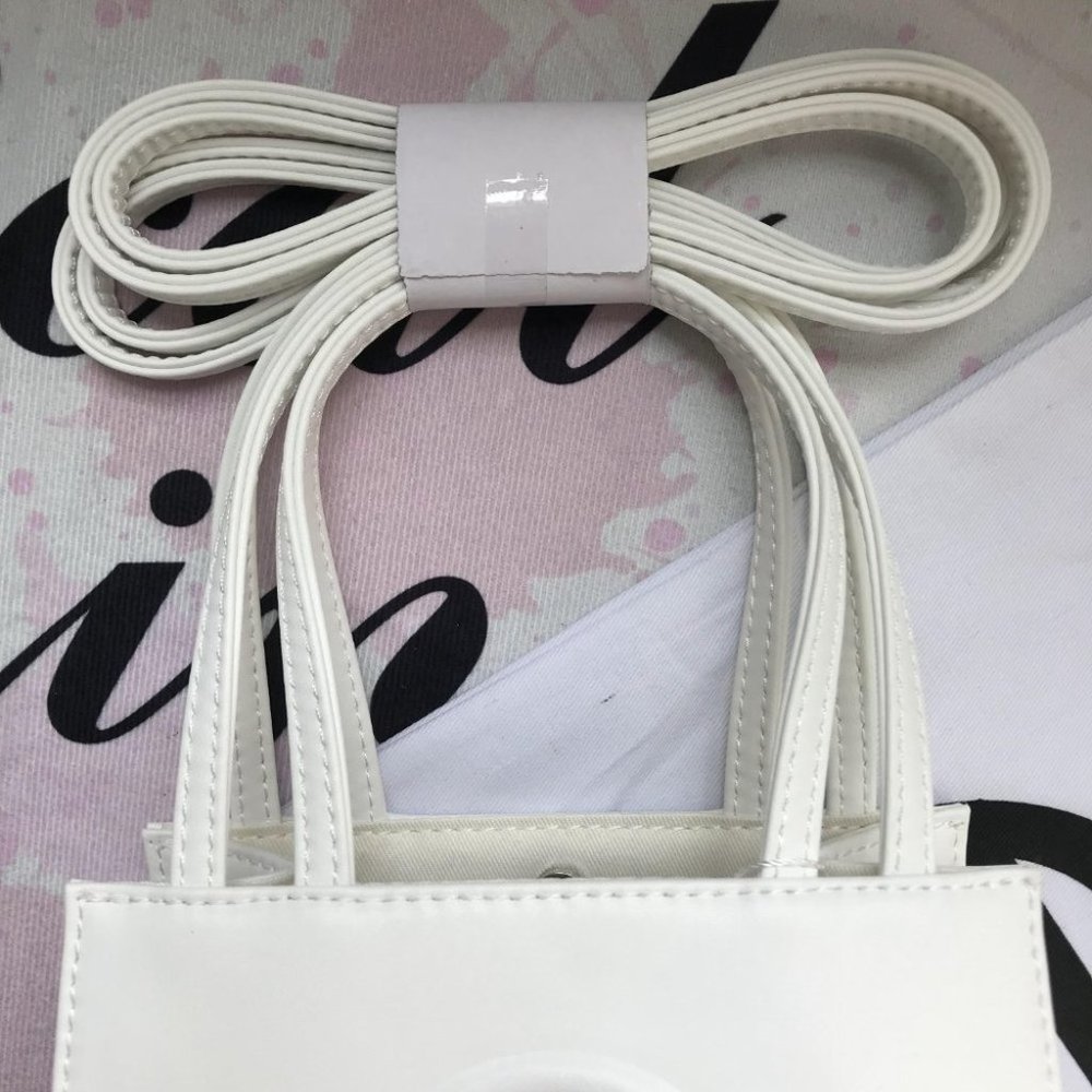 telfar white shopping handbag Small lipstick bag - Picture 9 of 10
